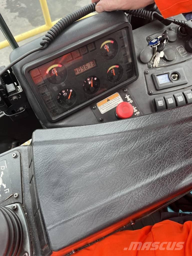 Hyster H11XM-ECD9 貨櫃搬運機