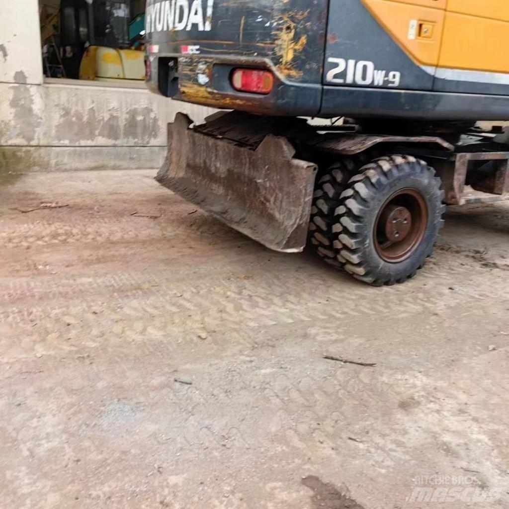 Hyundai 210-9 旋轉式挖土機/掘鑿機/挖掘機