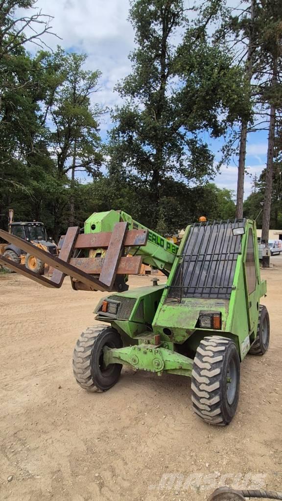 Merlo P 20.6 伸縮臂操作車