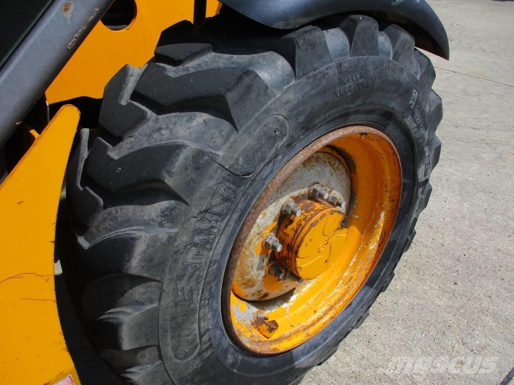 Manitou MLT 630 (566) 伸縮臂操作車