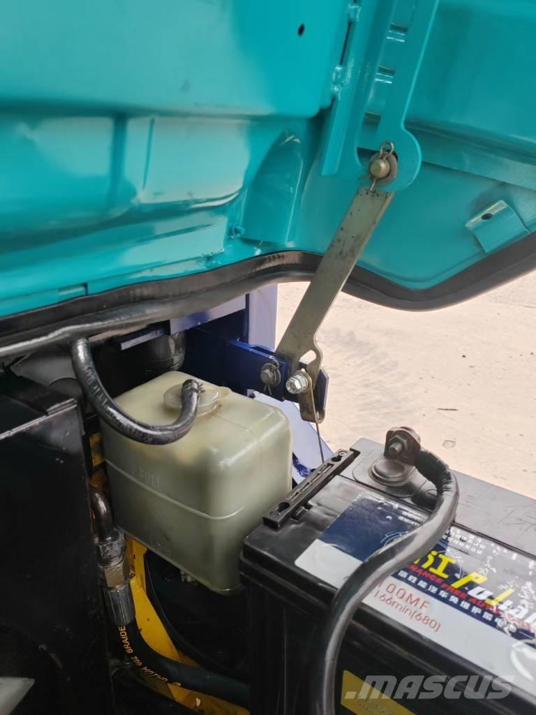 Komatsu 2.5t 柴油卡車