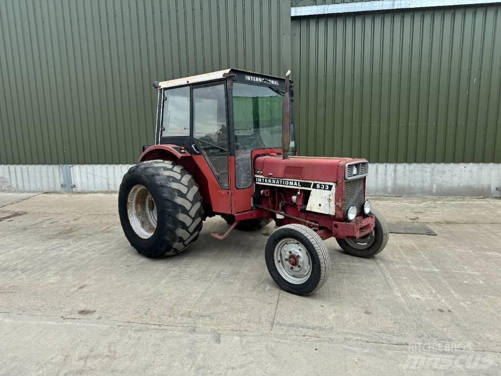 International 533 曳引機