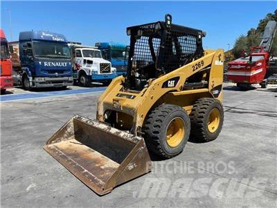 CAT 236 B 滑移轉向裝載機