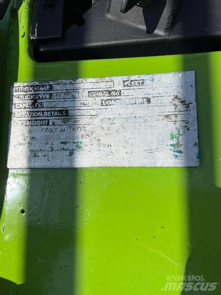Clark DPN 25 N 柴油卡車