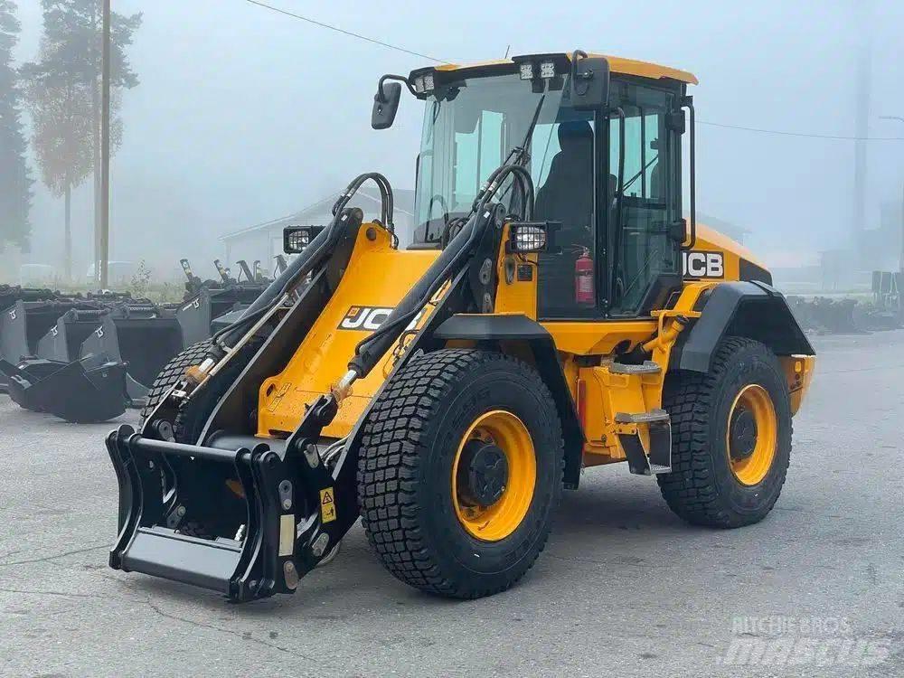 JCB 417 HT 輪胎式裝載機