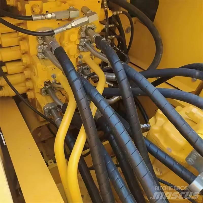 Komatsu PC 200 履帶式 挖土機/掘鑿機/挖掘機