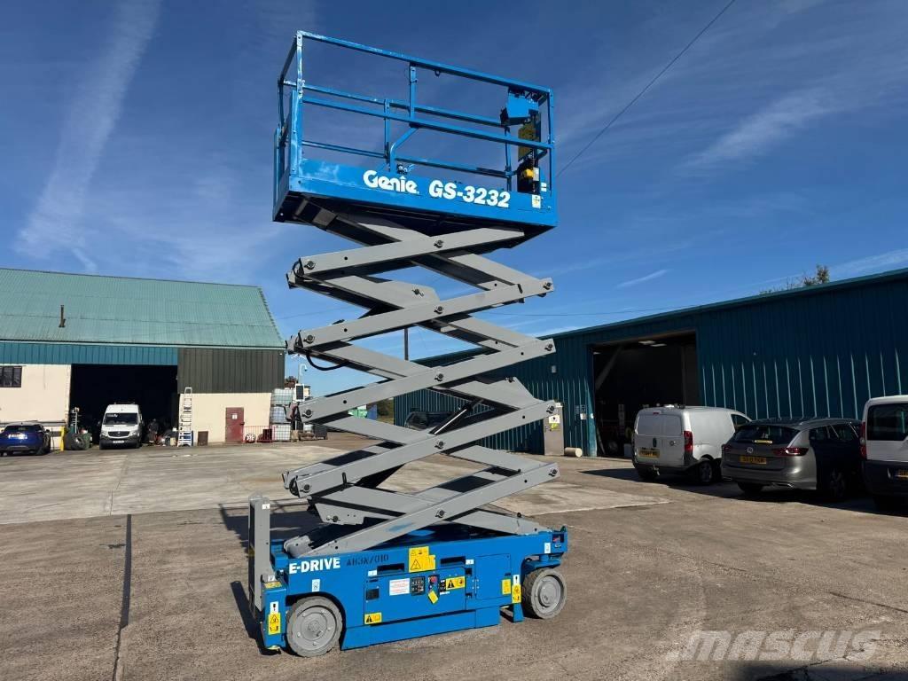 Genie GS 3232 剪式升降機