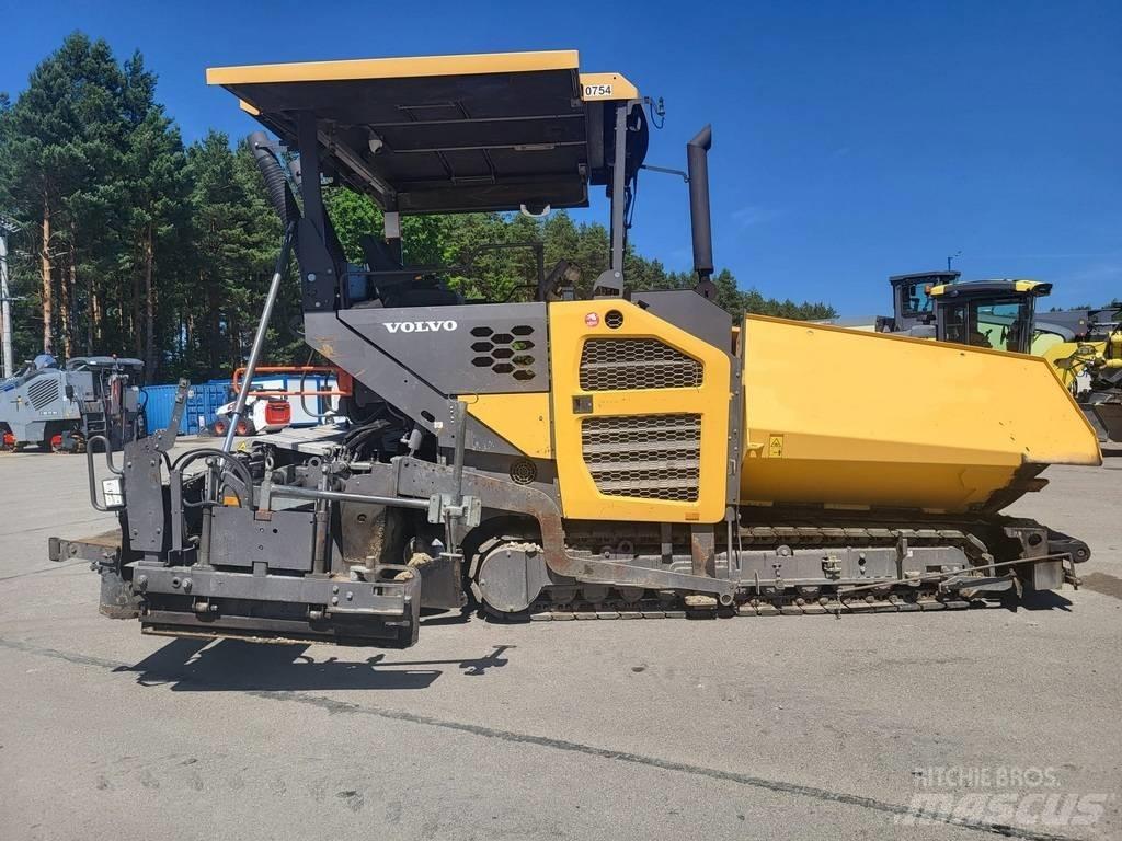 Volvo ABG P7820C 瀝青攤舖機/鋪路機