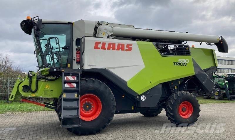 CLAAS TRION 530 聯合收穫機