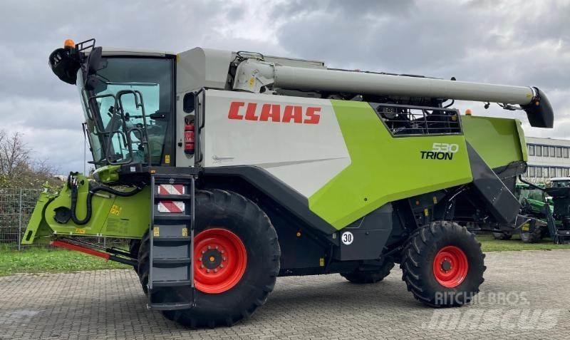 CLAAS TRION 530 聯合收穫機