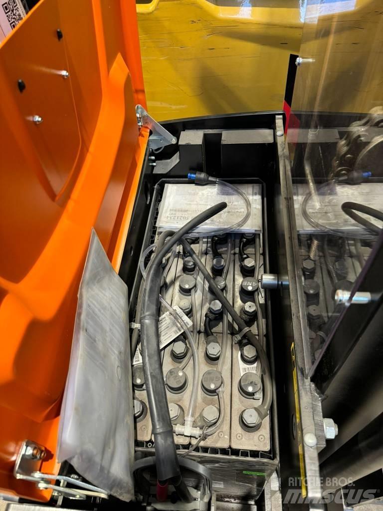 Rocla SWS16 行走控制式堆積機