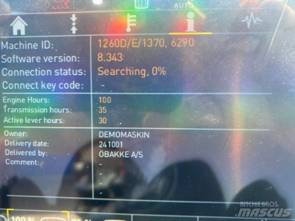 Huddig 1370 反鏟裝載機