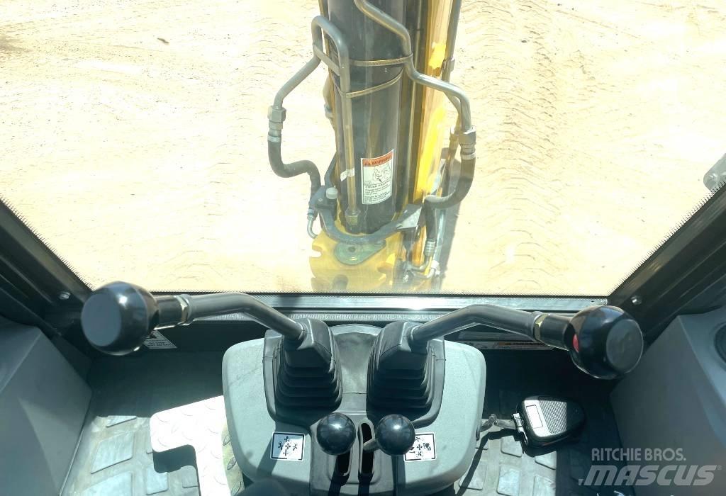 New Holland B75D 反鏟裝載機