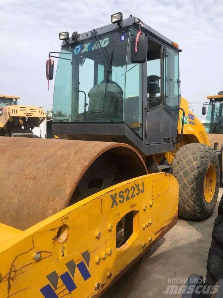 XCMG XS 223 J 單輪滾壓機