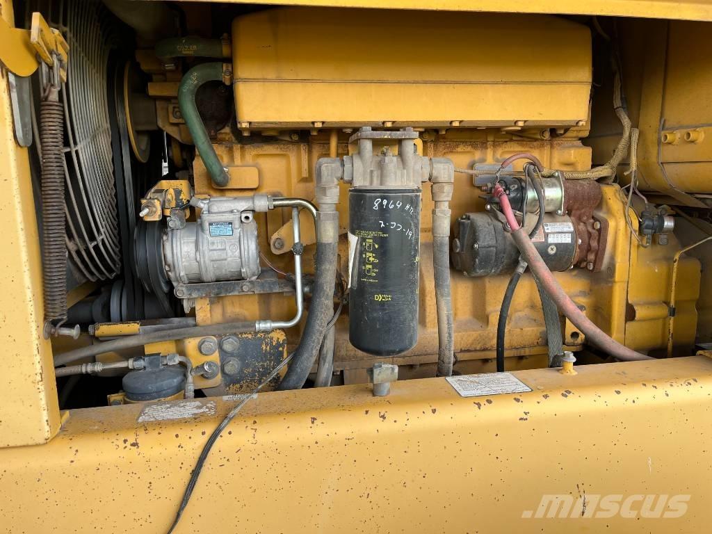 John Deere 770 BH 平土機