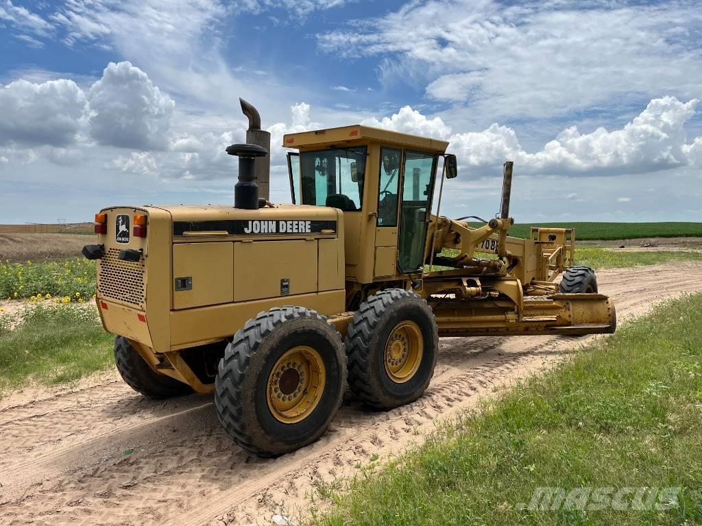 John Deere 770 BH 平土機