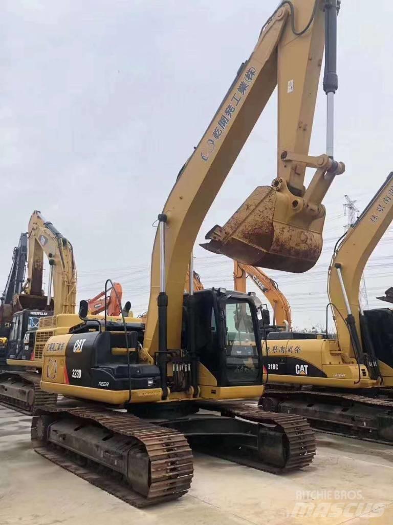 CAT 323 D 履帶式 挖土機/掘鑿機/挖掘機