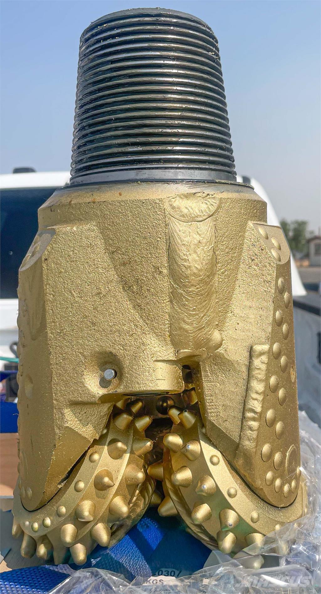 Sandvik  鑽孔設備配件和備件