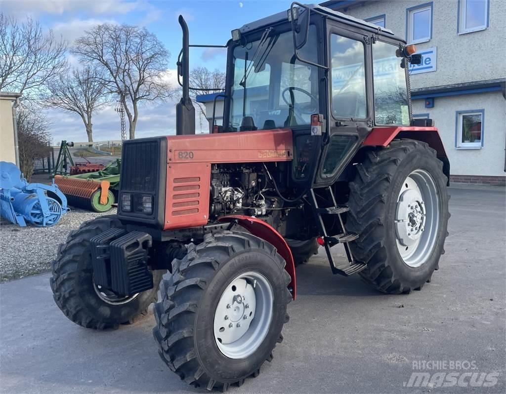 Belarus MTS 820 曳引機