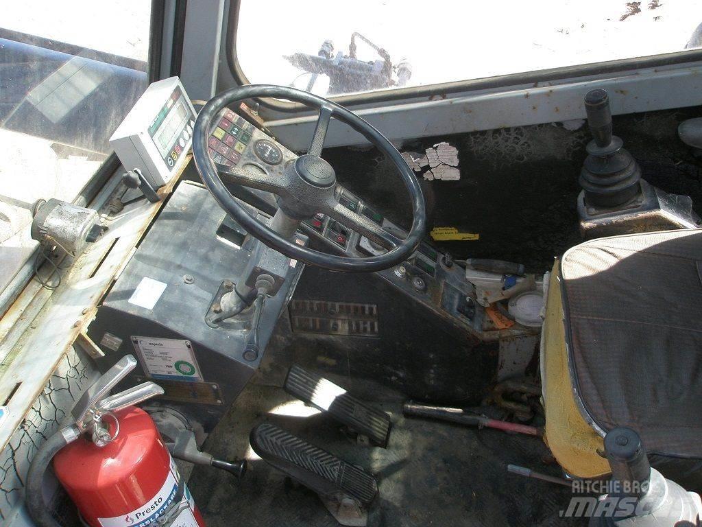 Faun RT30 越野起重機