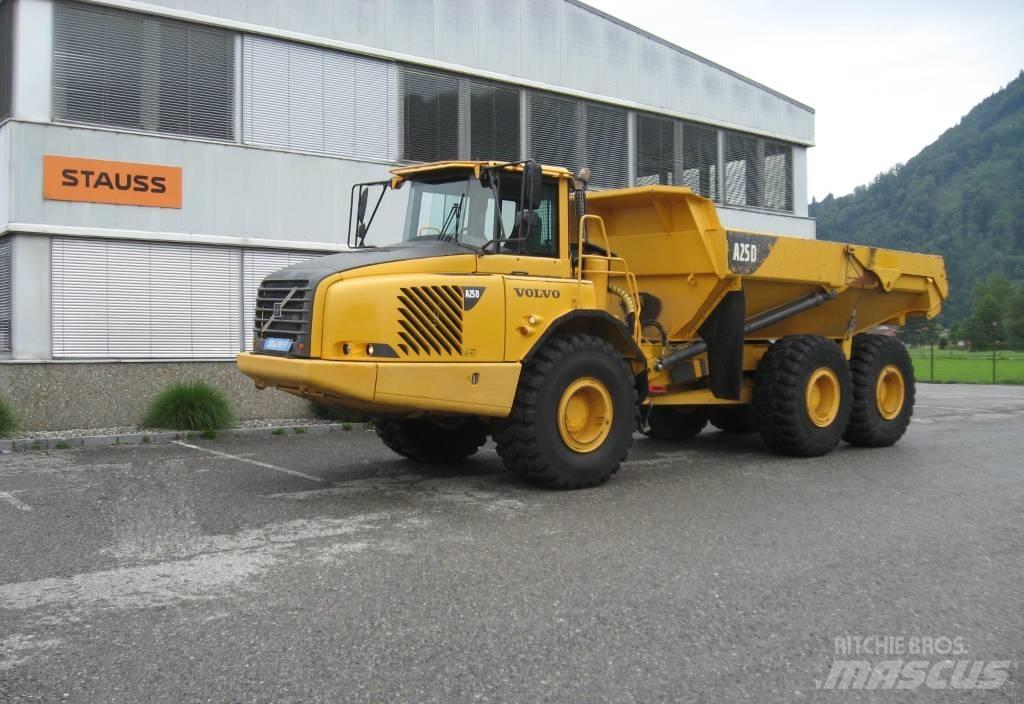 Volvo A 25 D 鉸接式起吊車