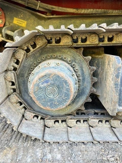 Sandvik QJ 241 移動式壓碎機