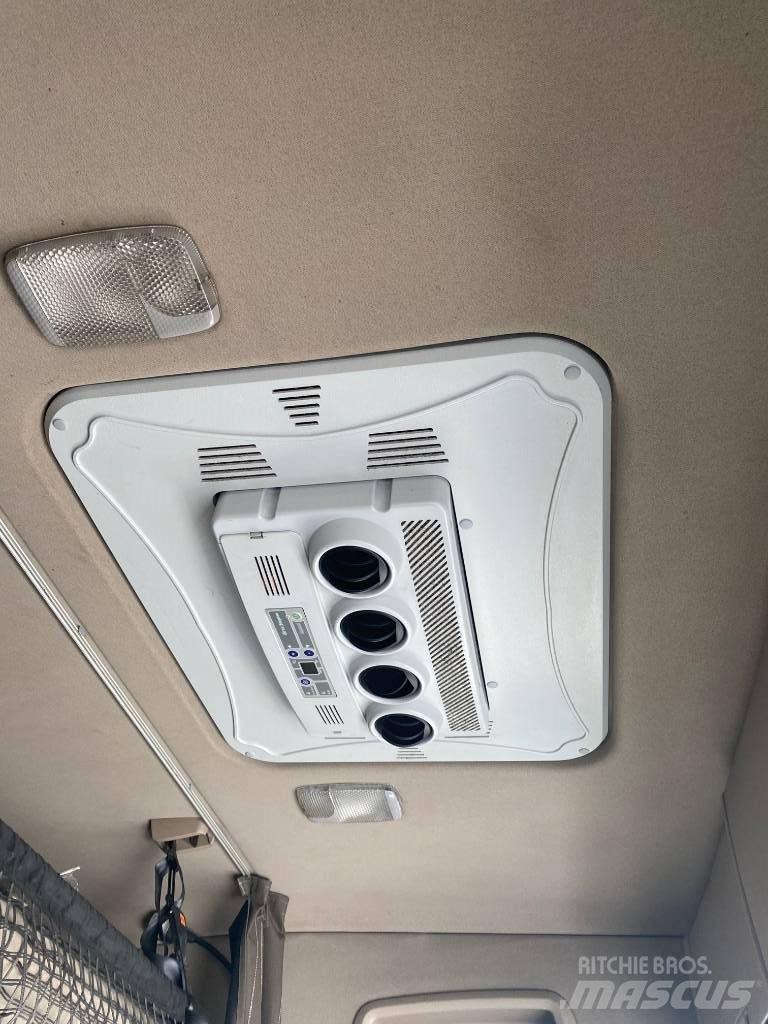 Scania R 490 曳引機組件