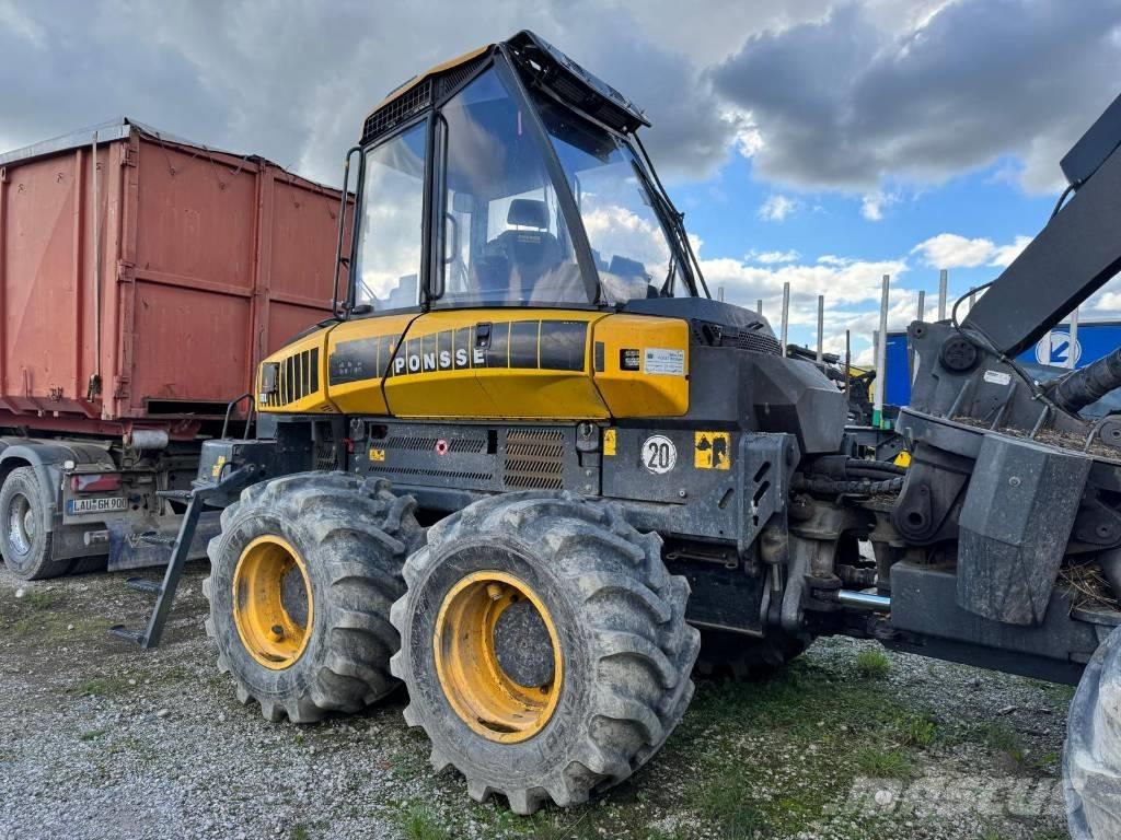 Ponsse Fox 收穫機