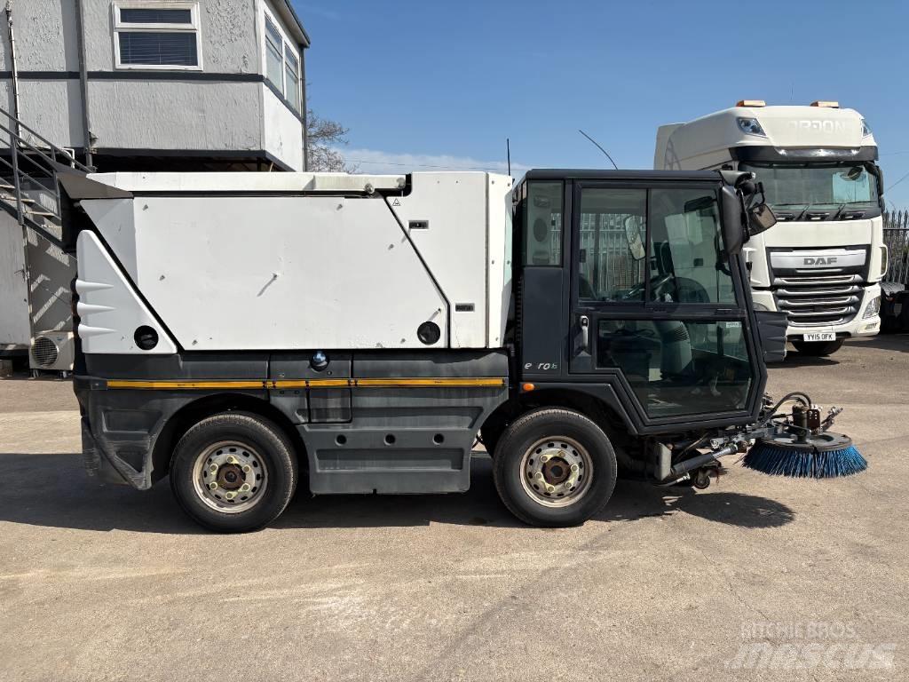 Schmidt Swingo 200 清掃車
