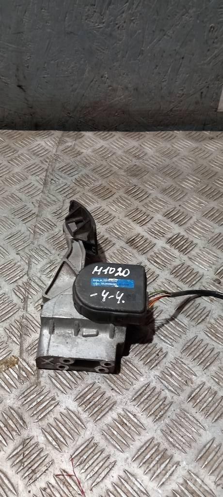 MAN TGA    81259706094 駕駛室與內部