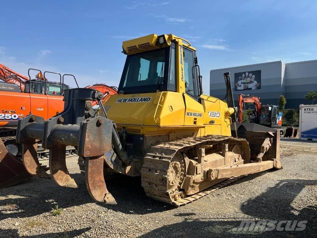 New Holland D180 履帶推土機