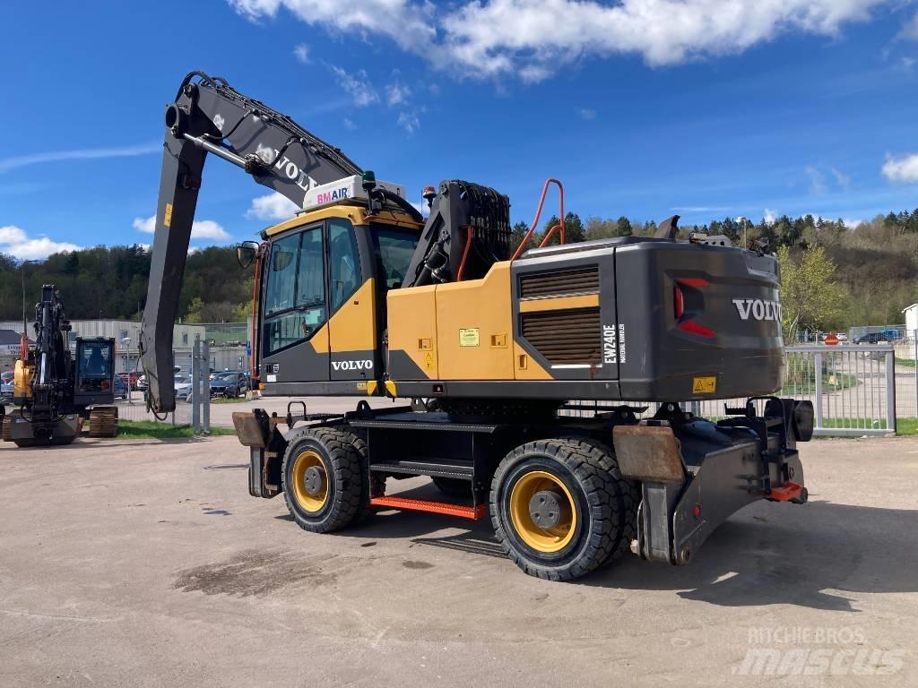 Volvo EW 240 E MH 廢棄物/工業用操作車