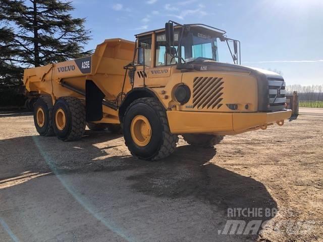 Volvo A 25 E 鉸接式起吊車