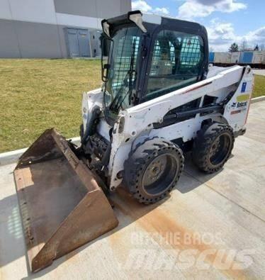 Bobcat S550 滑移轉向裝載機