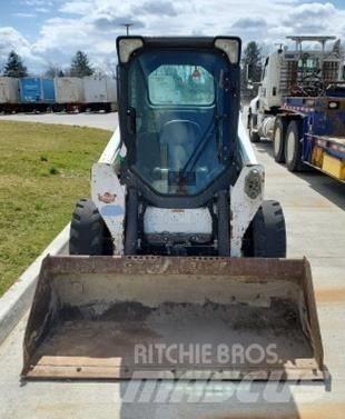 Bobcat S550 滑移轉向裝載機