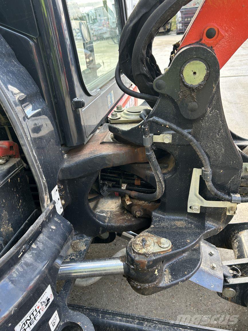 Kubota U50-5 (8596) 小型挖土機/掘鑿機<7t(小型挖掘機)