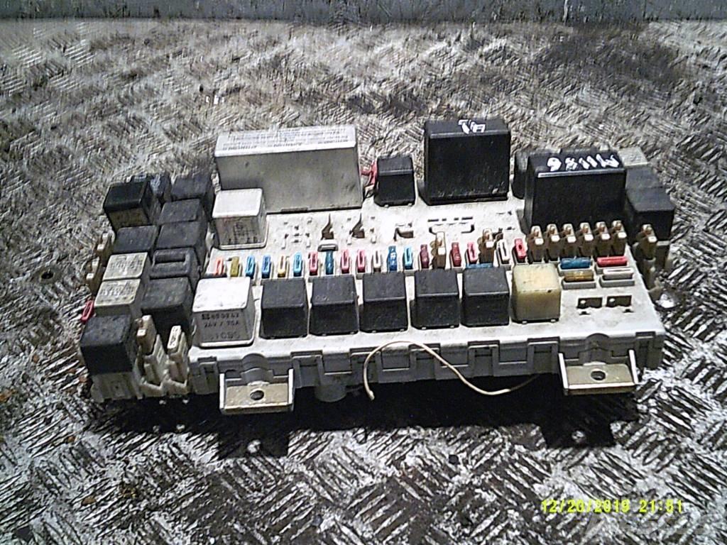 MAN TGS 81254446060 駕駛室與內部