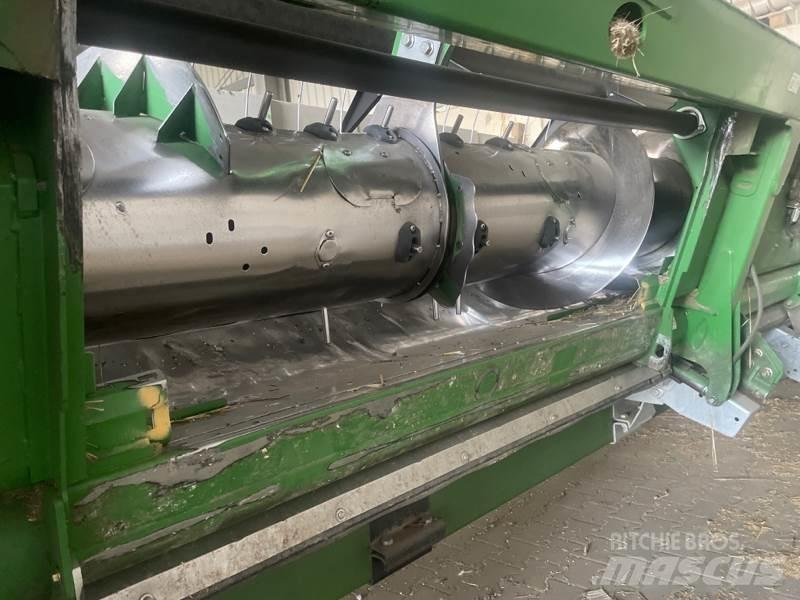 John Deere 635 X 收穫機頭