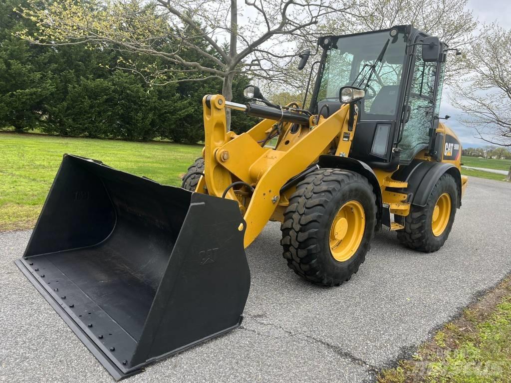 CAT 908M 輪胎式裝載機