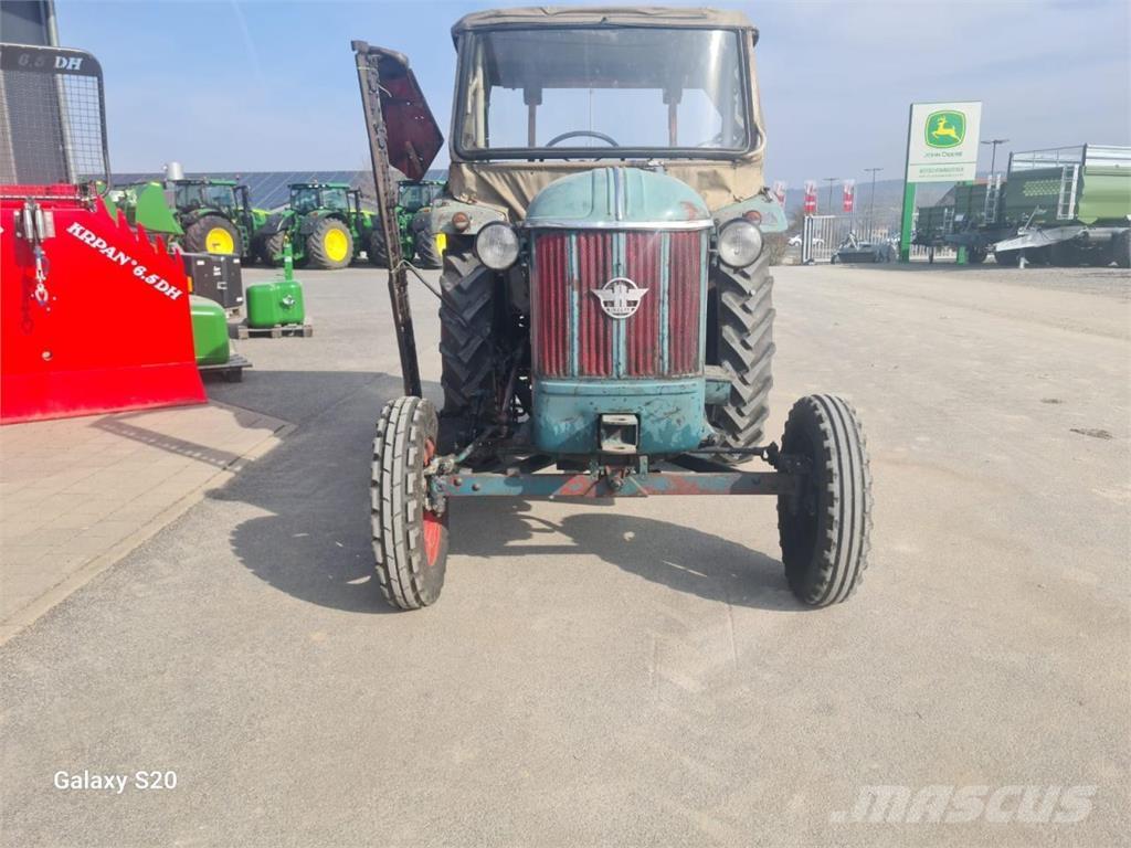 Hanomag R 324 SA 曳引機