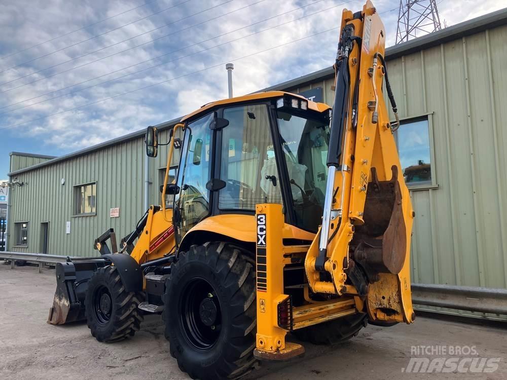 JCB 3CX 反鏟裝載機