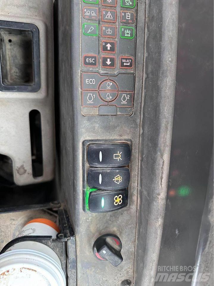 Volvo ECR 40 D 小型挖土機/掘鑿機<7t(小型挖掘機)