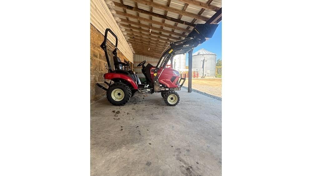 Yanmar SA223 曳引機