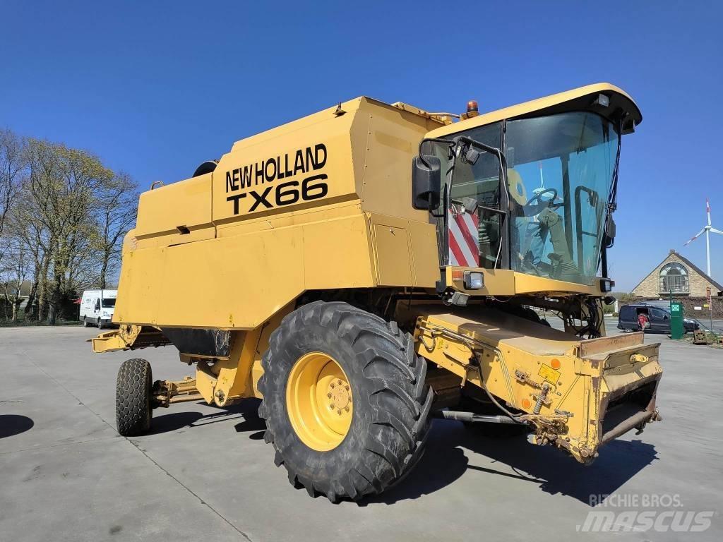 New Holland TX 66 聯合收穫機