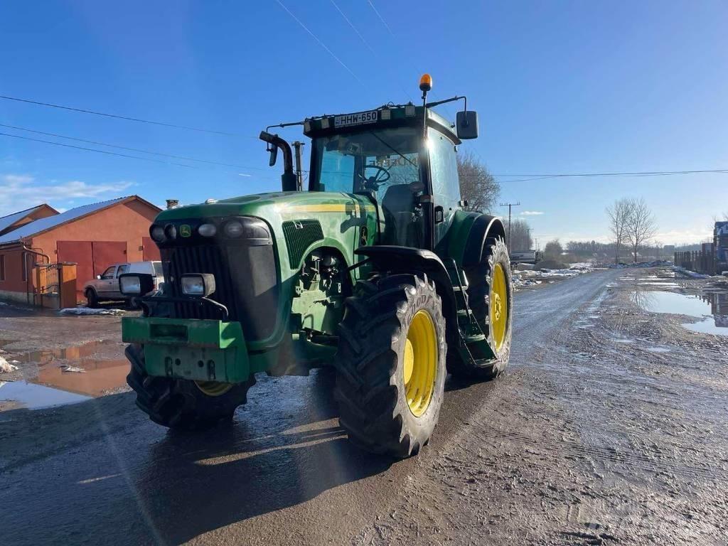 John Deere 8320 曳引機