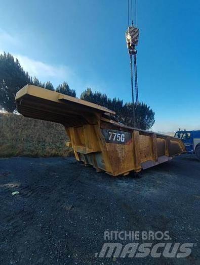 CAT BENNE CAT 775G 其他