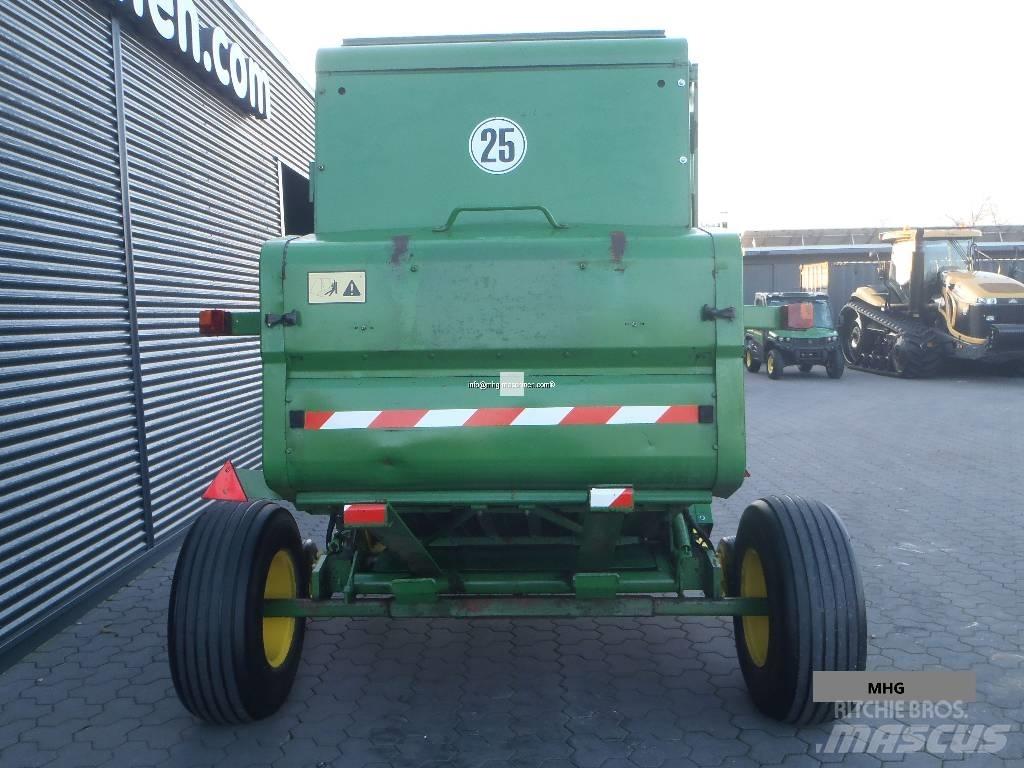 John Deere 590 圓型牧草打包機