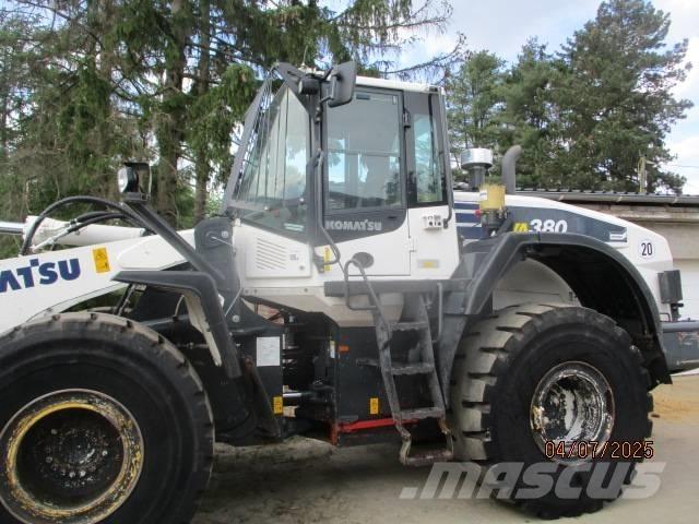 Komatsu WA 380 輪胎式裝載機