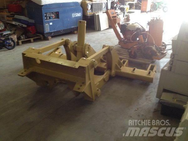 CAT 140H/160H Ripper 其他