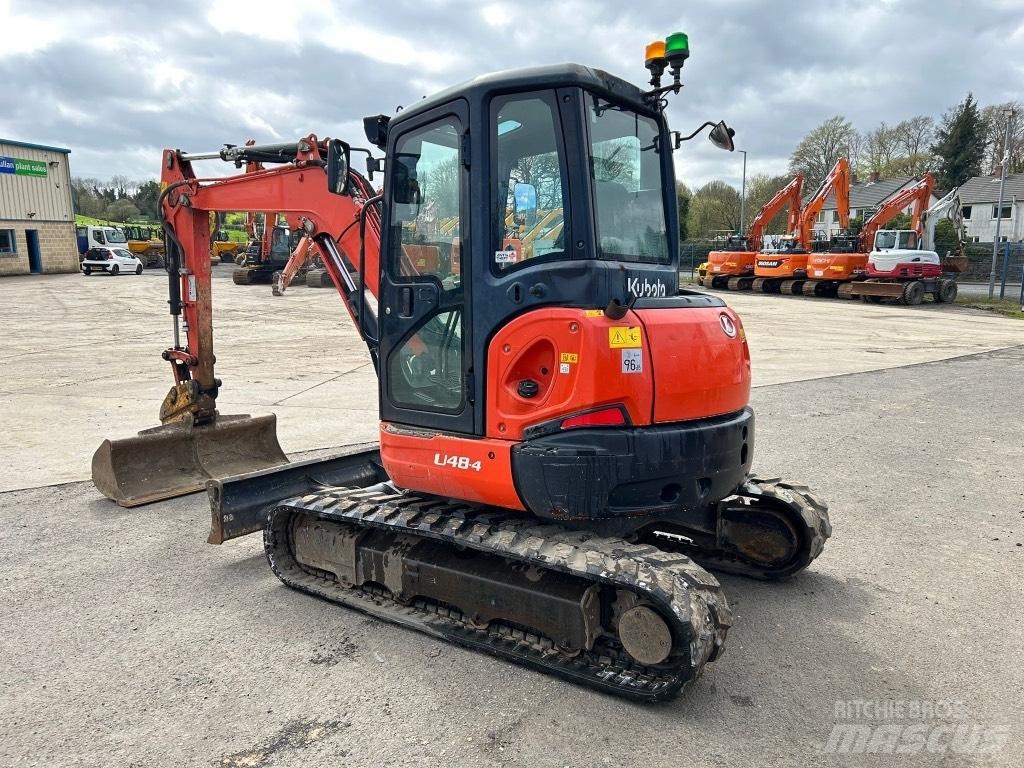 Kubota U48-4 小型挖土機/掘鑿機<7t(小型挖掘機)